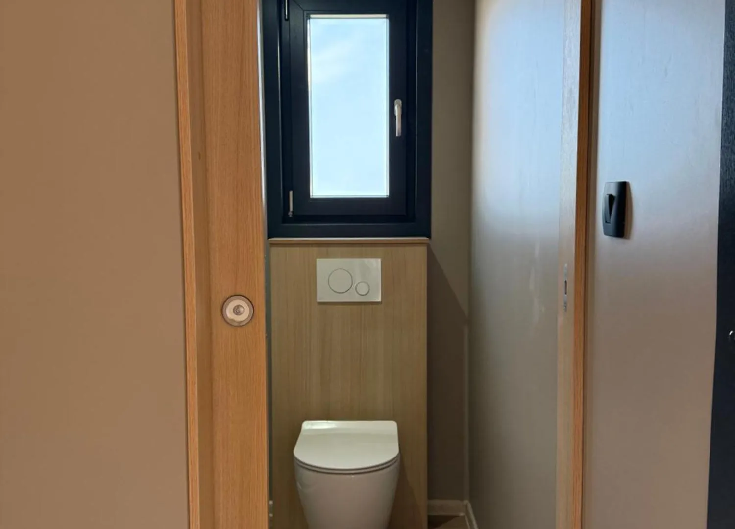 Mobile Home Aura, Village Twins Pakostane 0*,