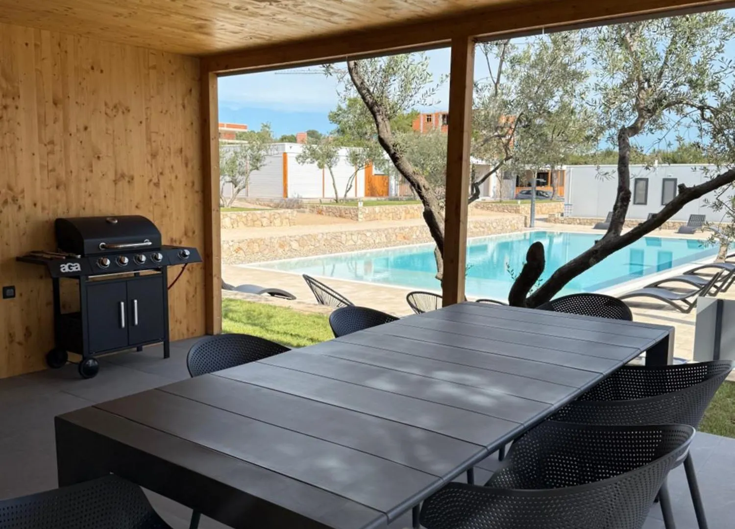 Mobile Home Aura, Village Twins Pakostane 0*,